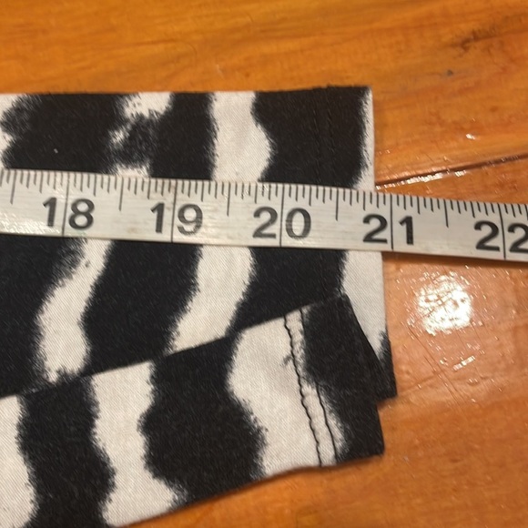 Small Ruby Road black white ballet neck striped printed tie dyed blouse dress - Picture 13 of 14